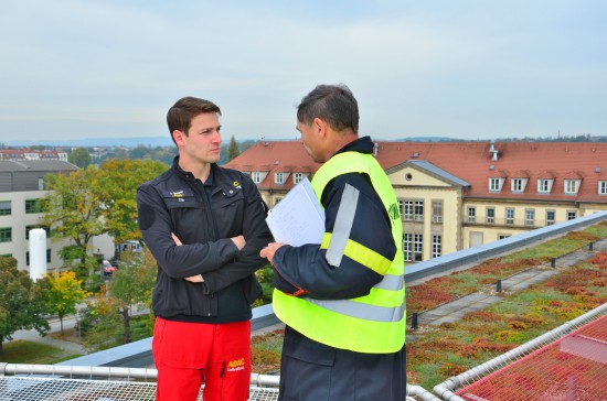 Pilot Jens Jasper und Frank Seidel im Gespräch