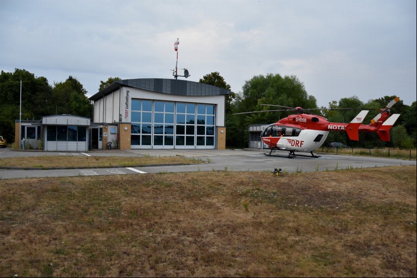 Ab 2020 sollen die Betriebszeiten des Greifswalder RTH &ldquo;Christoph 47&ldquo; in die fliegerische Nacht ausgeweitet werden (Aufnahme aus dem Juli 2019)
