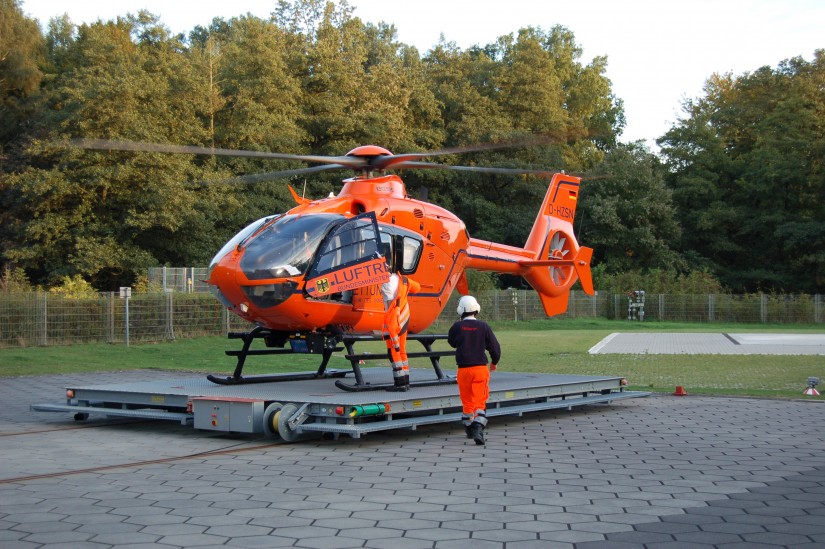 Ende September 2013 startet der an der BG Unfallklinik in Duisburg-Buchholz stationierte ZSH "Christoph 9" zu einem Notfalleinsatz