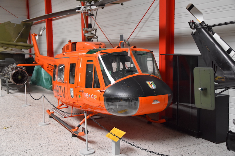 In Halle 4 steht die &ldquo;D-HZBV&ldquo; &ndash; eine orange Bell UH-1D des Bundesinnenministeriums, der von 1984 bis Ende 1996 als Zivilschutz-Hubschrauber &ldquo;Christoph 10&ldquo; in Wittlich  eingesetzt war