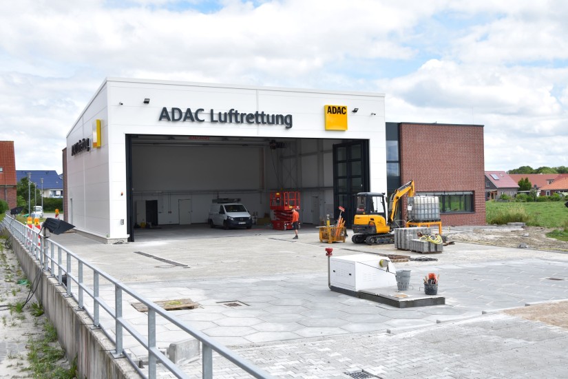 Die Bauarbeiten an der neuen ADAC-Luftrettungsstation in Sanderbusch kommen gut voran