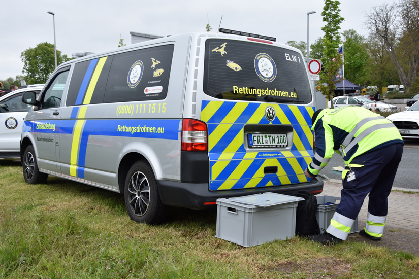 Rettungsdrohnen.EU &ndash; ein aus dem Verein Tier-Notruf e. V. hervorgegangenes Unternehmen, mischt im Katastrophenschutz des Kreises Friesland mit und präsentierte sich vor Ort
