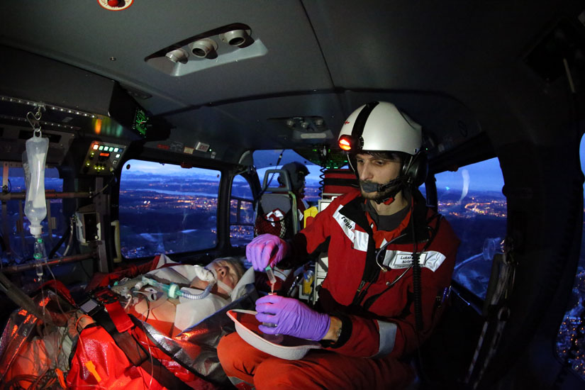 Hochmoderne Medizintechnik im Hubschrauber
