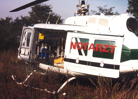 Cockpit der Bell 205 "D-HOEB"