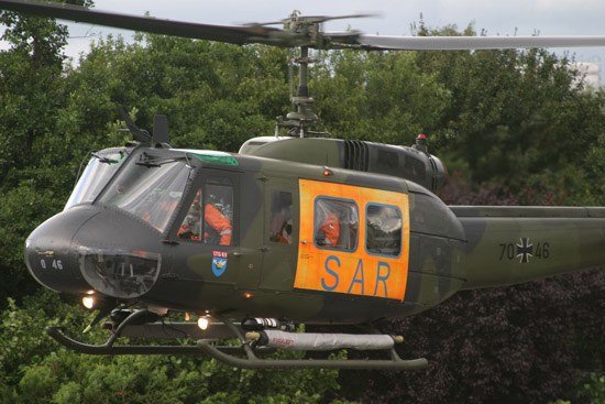 Zufälliger Besuch einer Bell UH-1D, die einen Patienten brachte