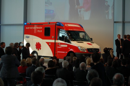 Im März 2012 wurde von der Björn-Steiger-Stiftung in Stuttgart &ldquo;das erste ganzheitliche Baby-Notarztwagen-System der Welt&ldquo; vorgestellt - allerdings floppte der für Datteln vorgesehene erste Wagen