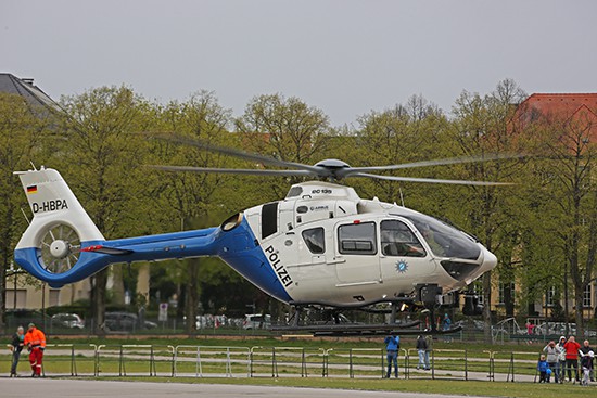 Eine H 135 von der Bayrischen Hubschrauberstaffel in Ihrer neuen Lackierung war mittags ebenfalls vor Ort zu besichtigen