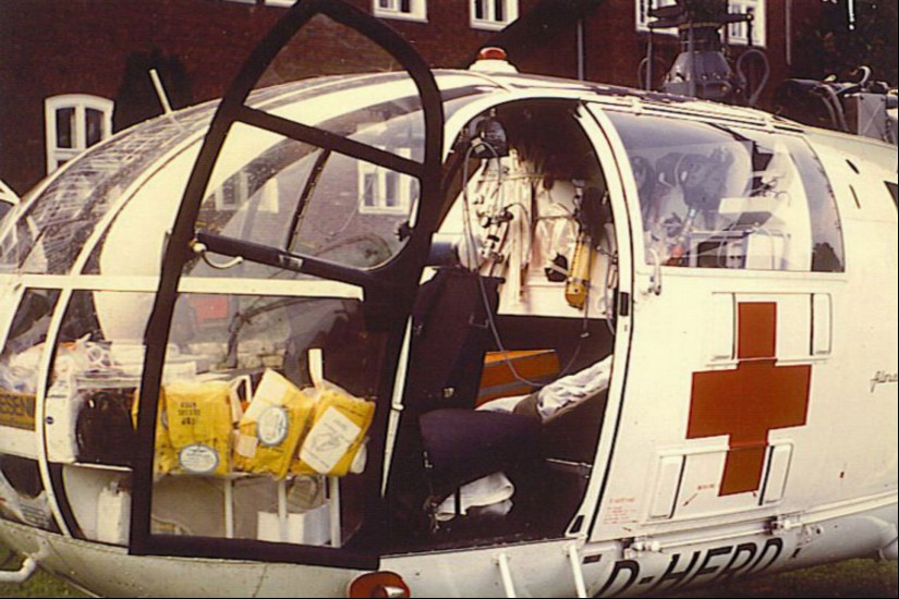 „Christopher Friesland“, eine SA 316 B „Alouette III“ der S.O.S.-Flugrettung e.V., wurde am 15. November 1979 in Sanderbusch stationiert