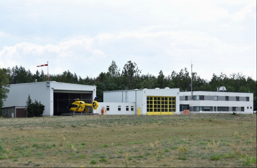 Die Luftrettungsstation Senftenberg ist seit Mitte 1994 eine der wenigen Doppelstützpunkte in Deutschland