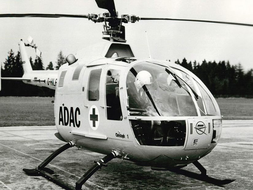 Am 1. November 1970 wurde der gelbe RTH des ADAC mit dem treffenden Kennzeichen D-HILF am Städtischen Krankenhaus München-Harlaching in Dienst gestellt